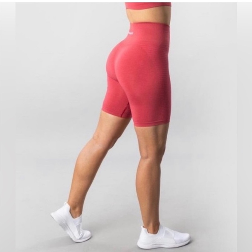 Alphalete Halo Biker Shorts